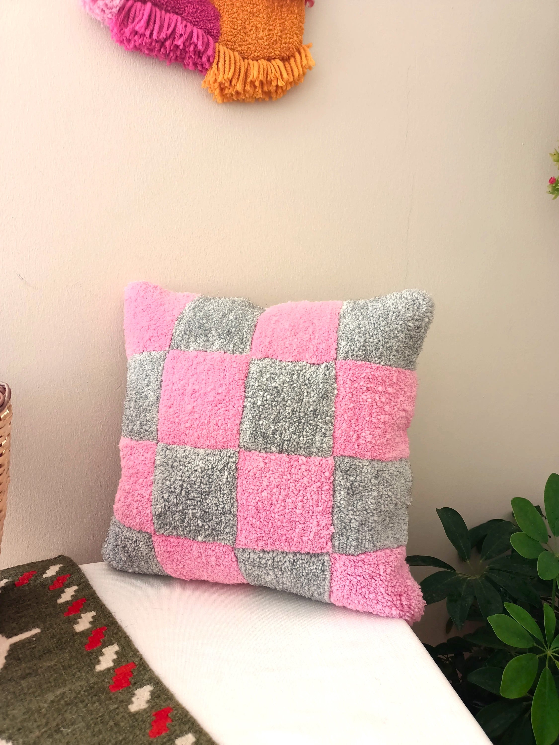 Schach Custom Grau Pink Quadrat Sanfte Farbe Handgefertigter Tufted Kissenbezug